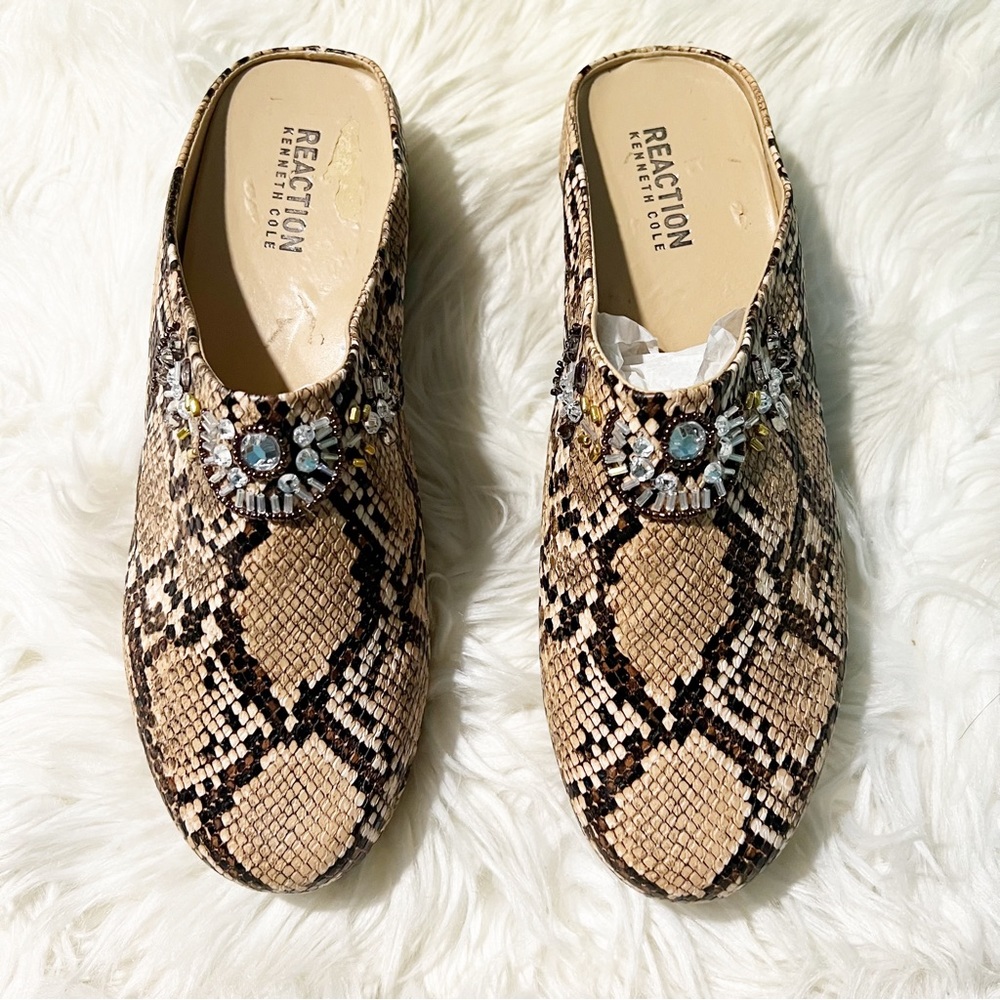 NWOT Kenneth Cole Reaction Glam 2.0 Jewel Mule in Rust/Snake